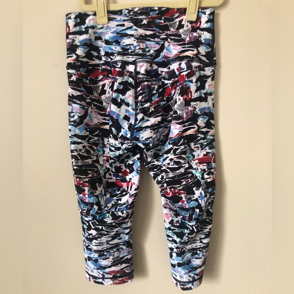 Lululemon cropped leggings - Picture 2 of 6